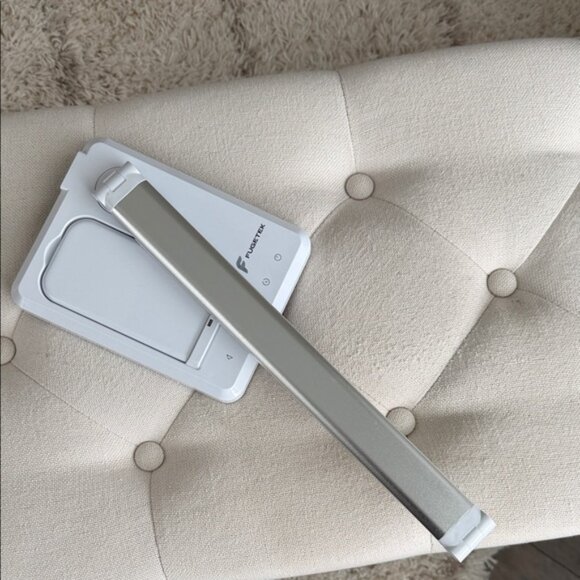Fugetek LED Desk Lamp - Picture 7 of 7
